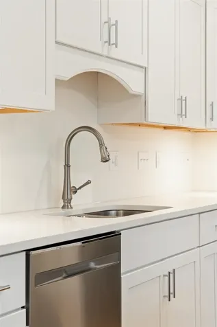 221 Sage Lane Portsmouth NH 03801