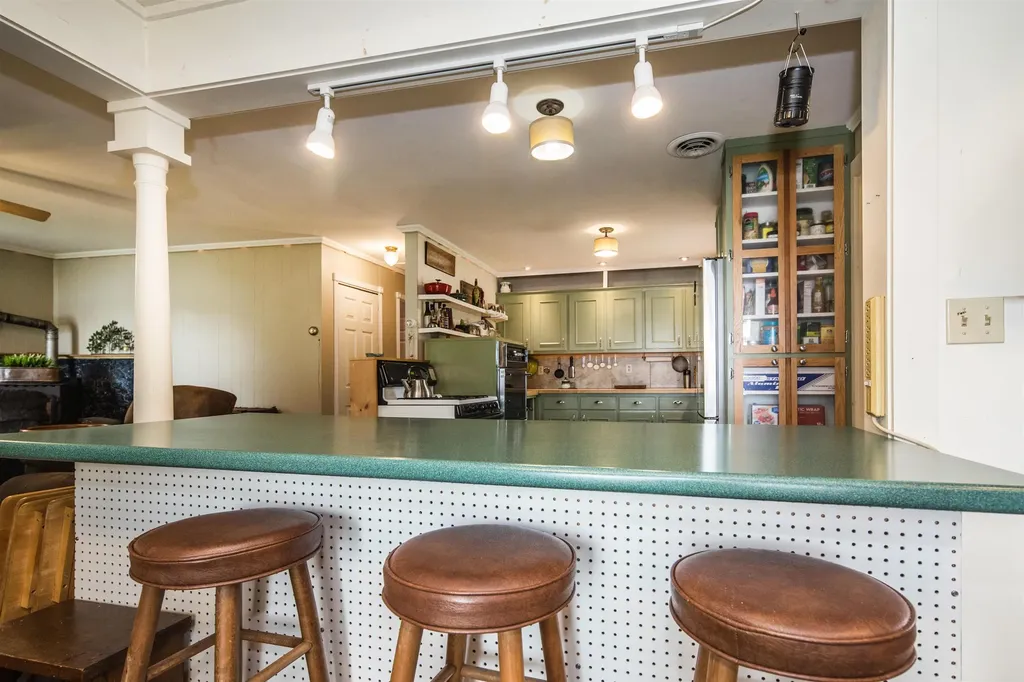 10 Old Town Road Castleton VT 05735