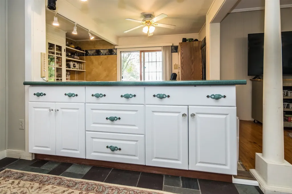 10 Old Town Road Castleton VT 05735