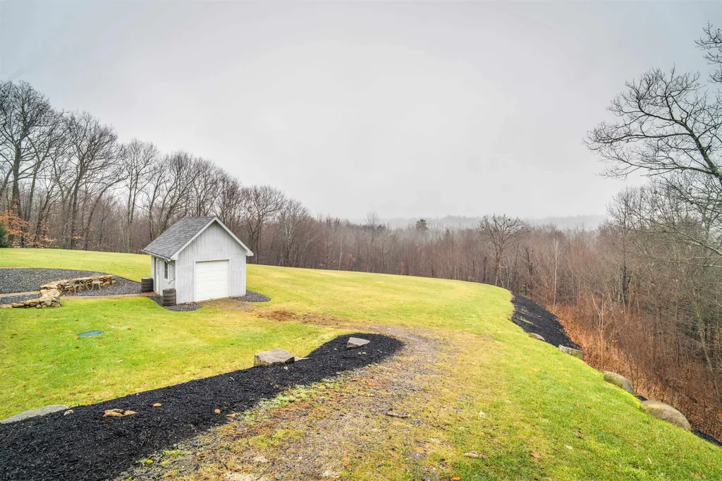 546 Black Brook Road Goffstown NH 03045