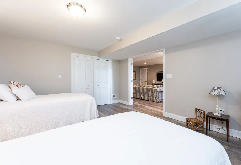 16 Smithfield Lane Bedford NH 03110