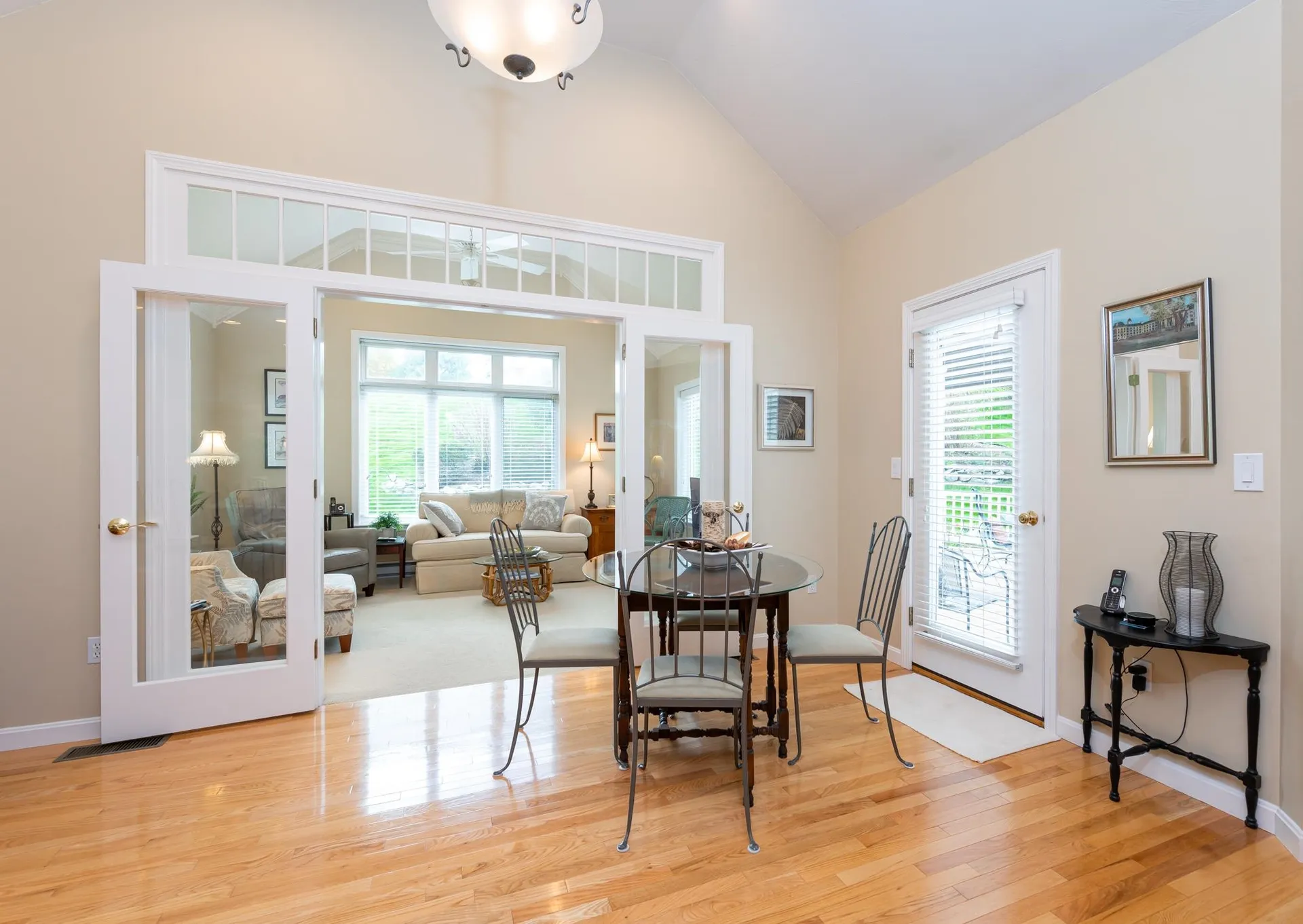 16 Smithfield Lane Bedford NH 03110