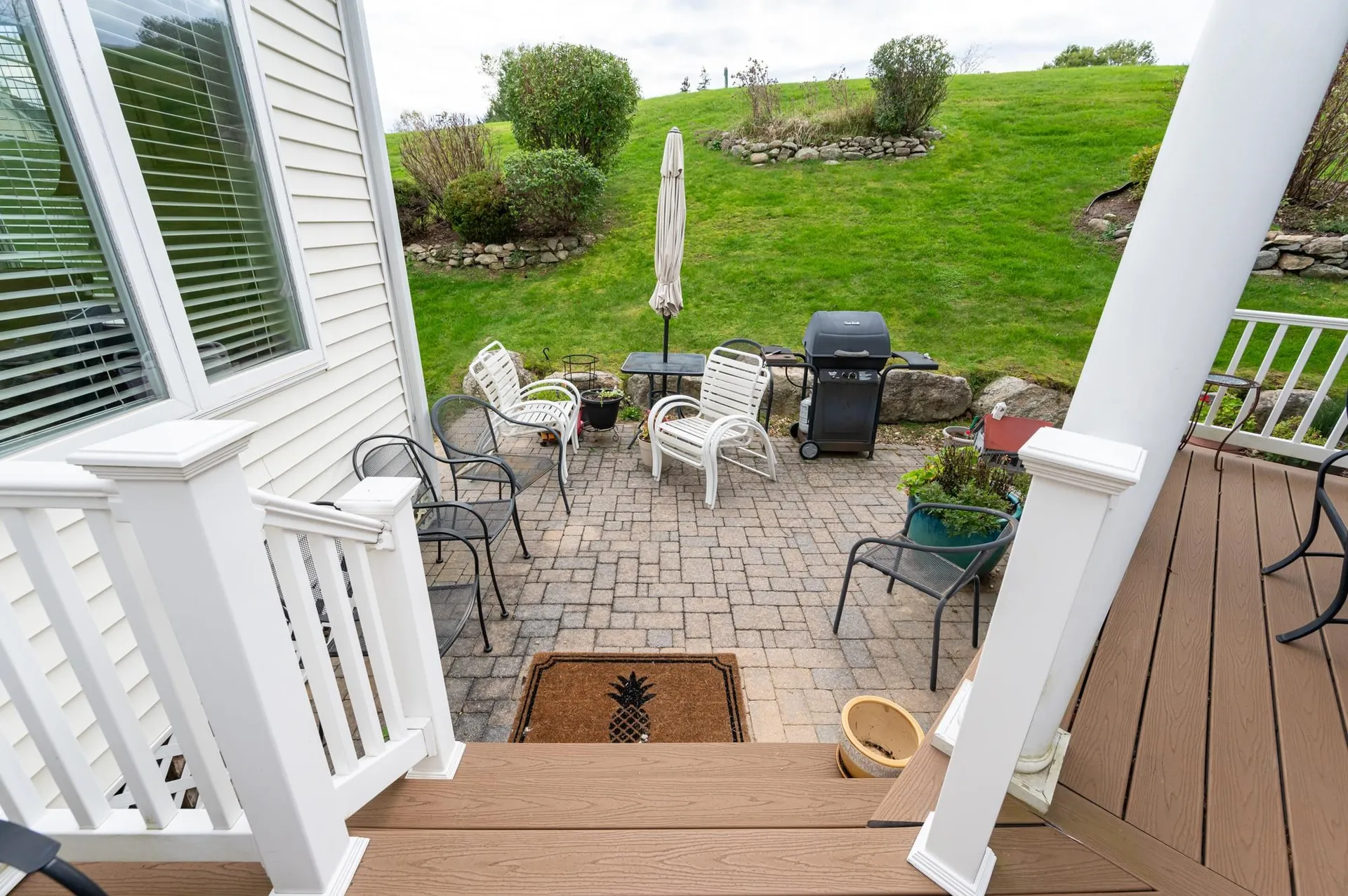 16 Smithfield Lane Bedford NH 03110