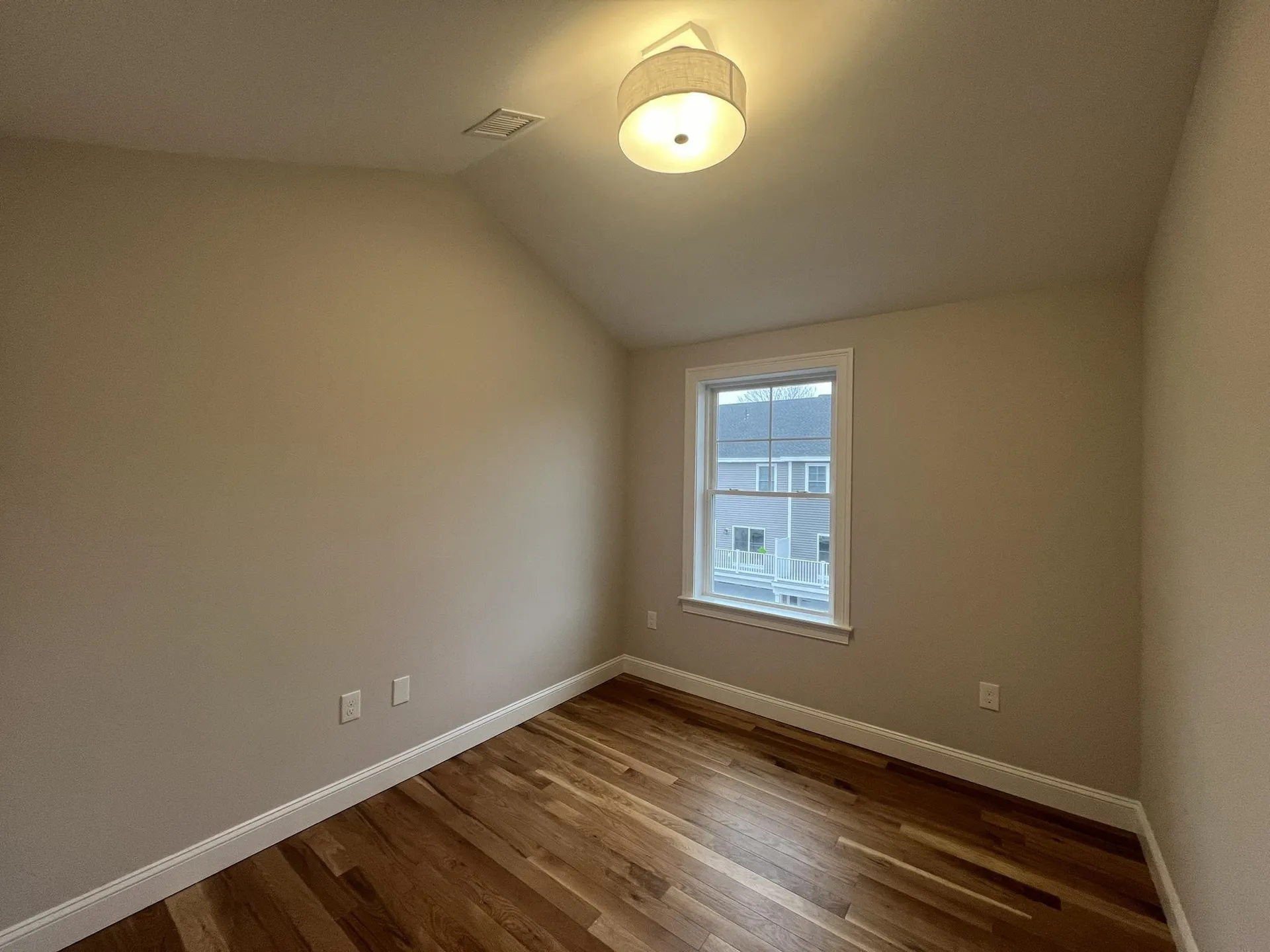 19 Juniper Lane Portsmouth NH 03801