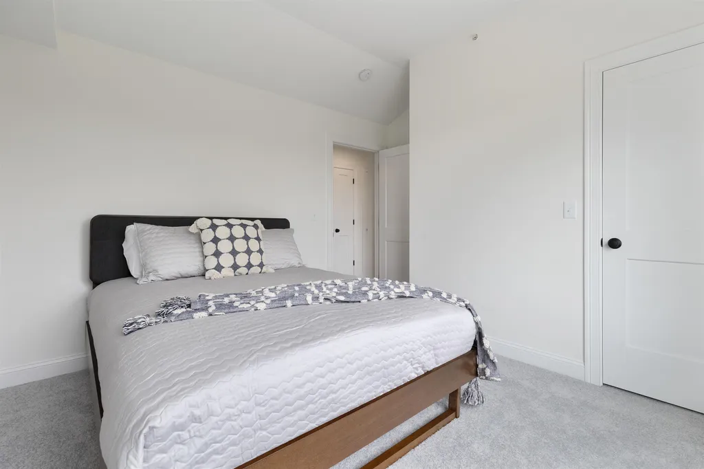 30 Juniper Lane Portsmouth NH 03801