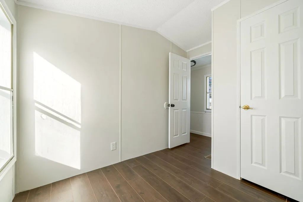 14 Mildred Avenue Raymond NH 03077
