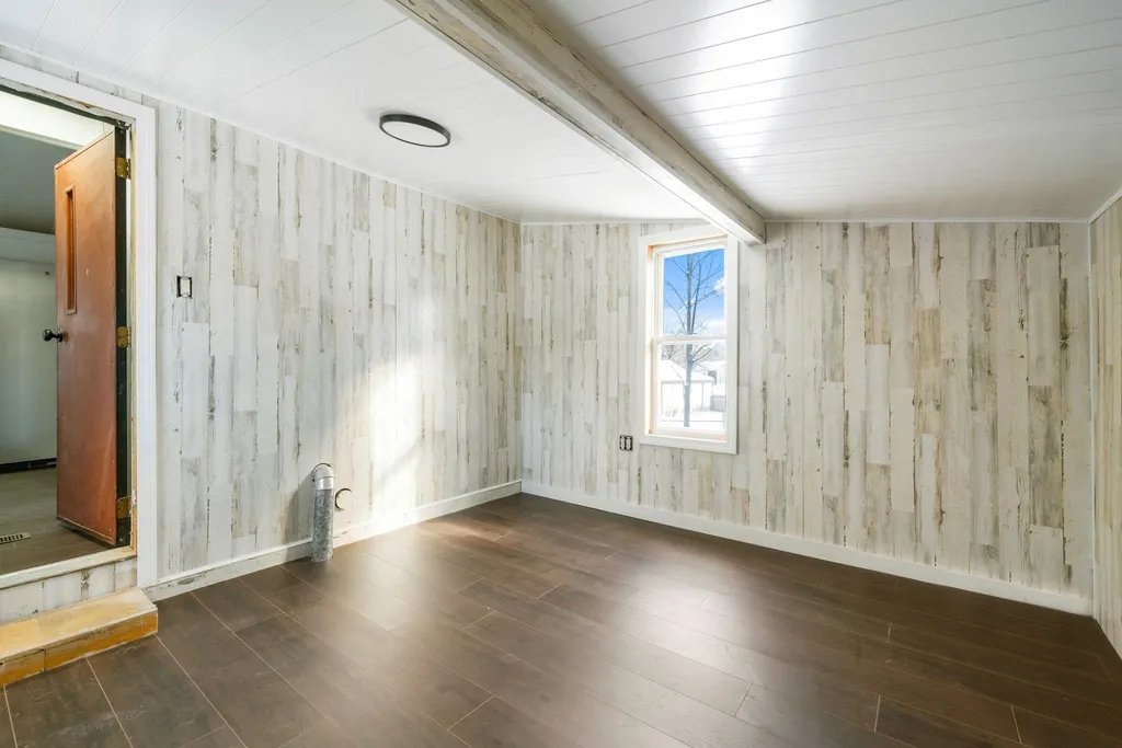 14 Mildred Avenue Raymond NH 03077