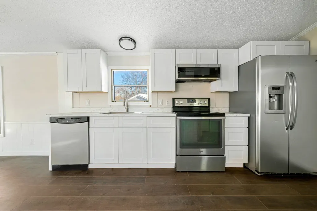14 Mildred Avenue Raymond NH 03077