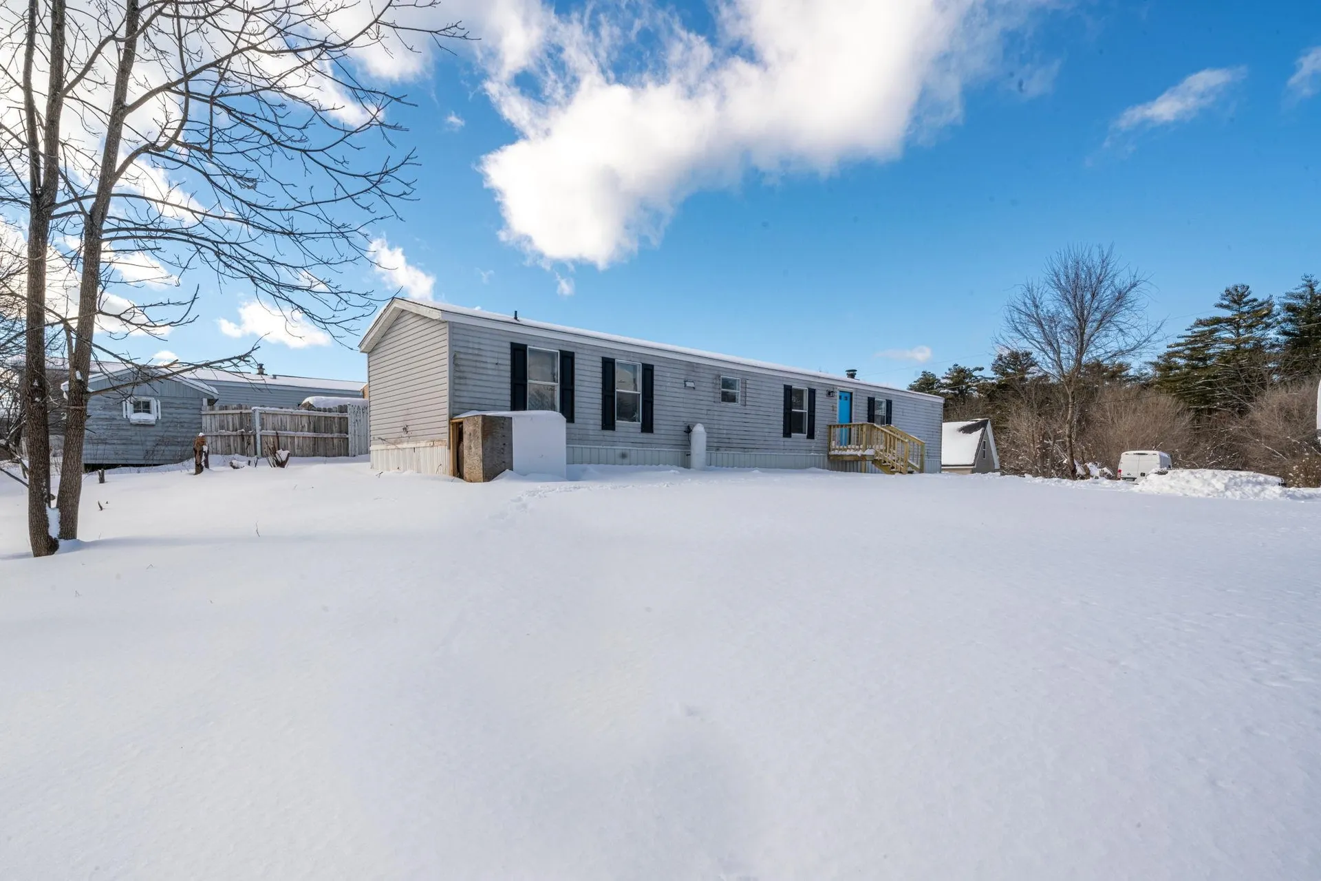 14 Mildred Avenue Raymond NH 03077