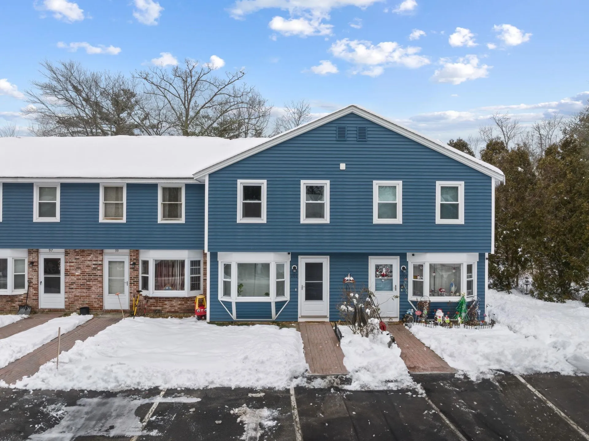 101 Stonegate Lane Derry NH 03038