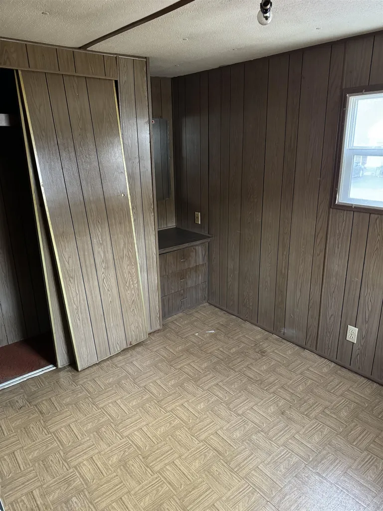 31 Valley Road Brattleboro VT 05301