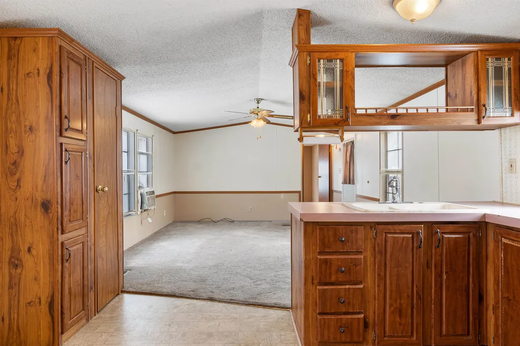 13 Parklane Road Hampstead NH 03841
