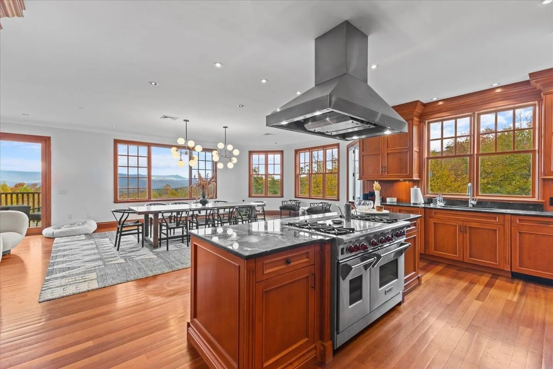 103 Pinnacle Meadow Road Stowe VT 05672