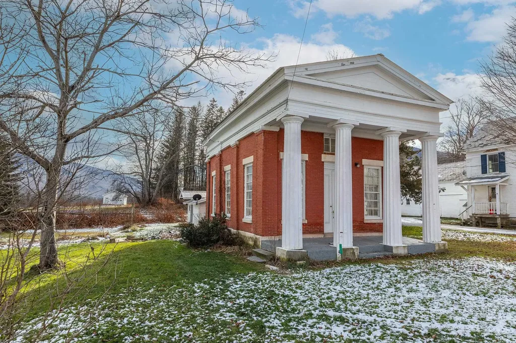 83 Depot Street Danby VT 05739