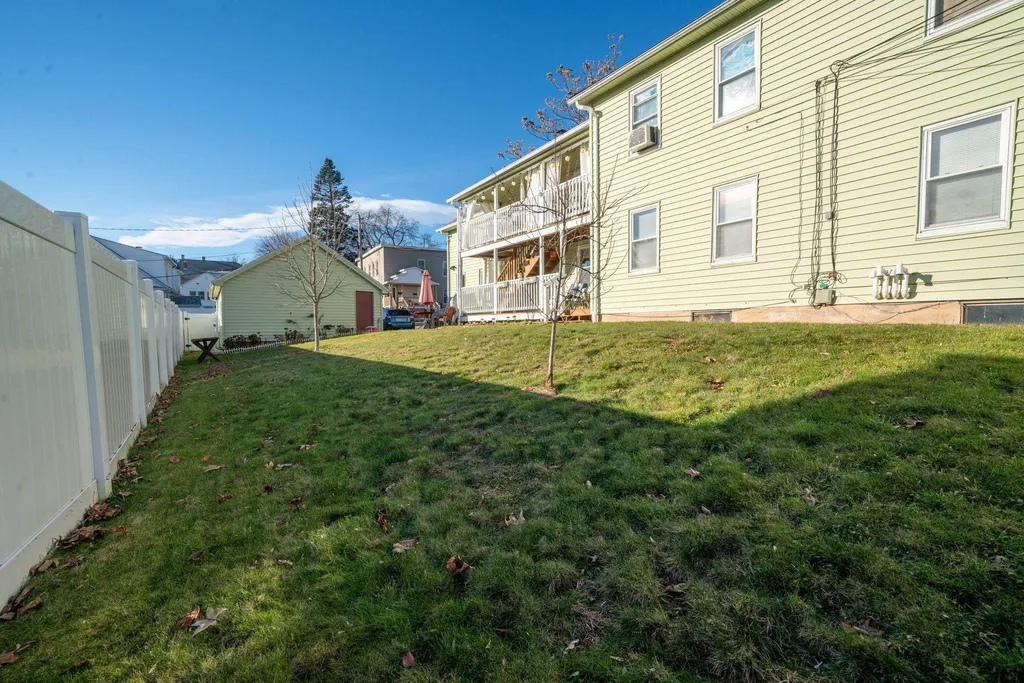 336 Calef Road Manchester NH 03103