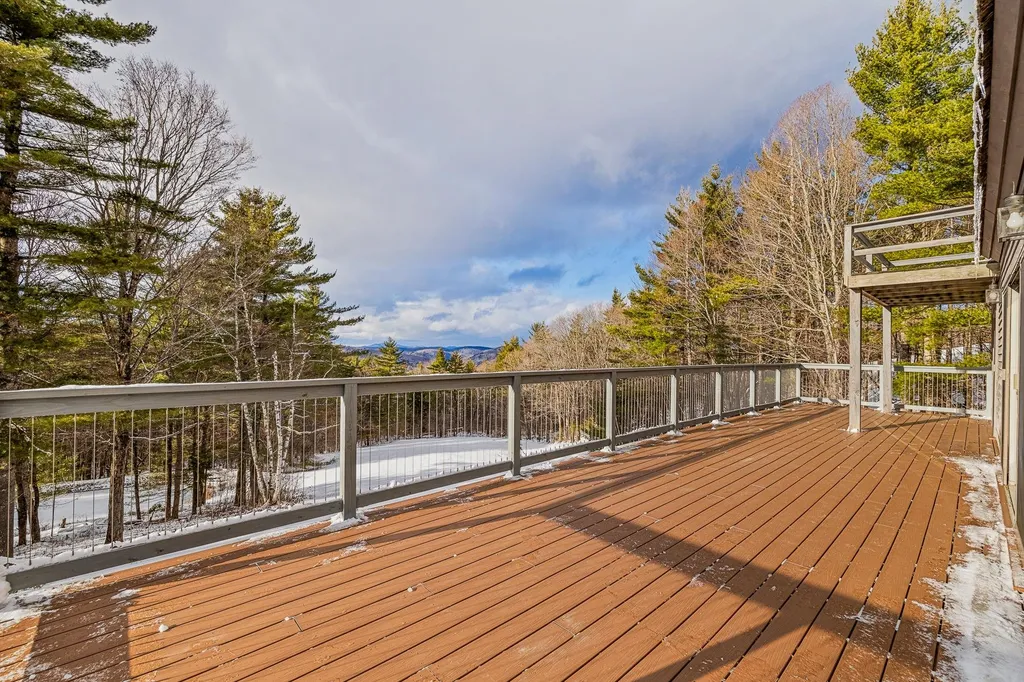 737 Skyline Drive Pomfret VT 05053