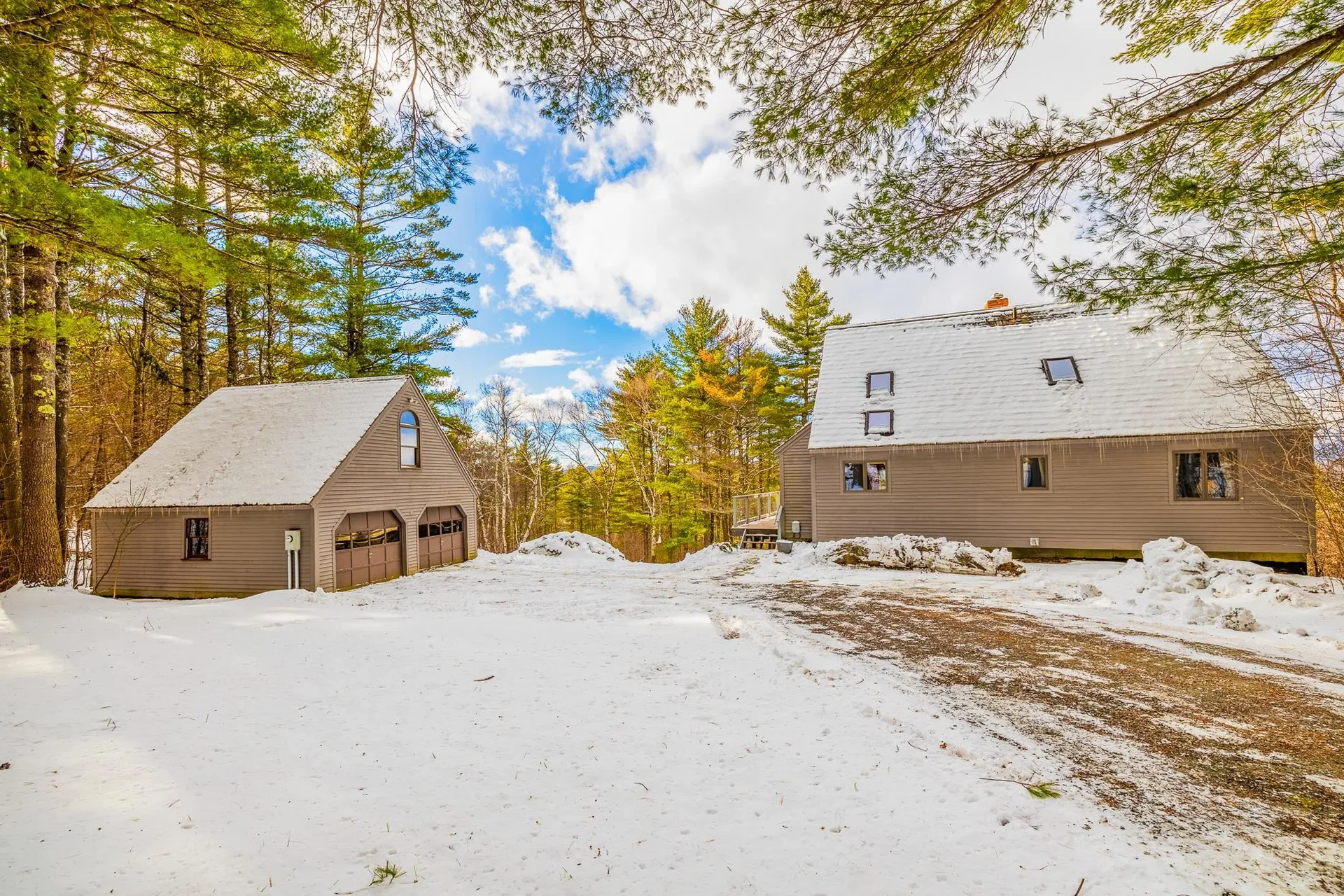 737 Skyline Drive Pomfret VT 05053