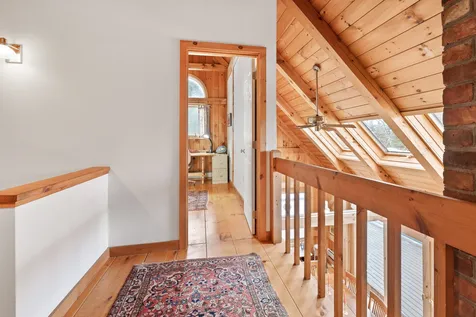 737 Skyline Drive Pomfret VT 05053
