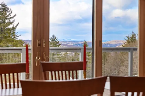 737 Skyline Drive Pomfret VT 05053