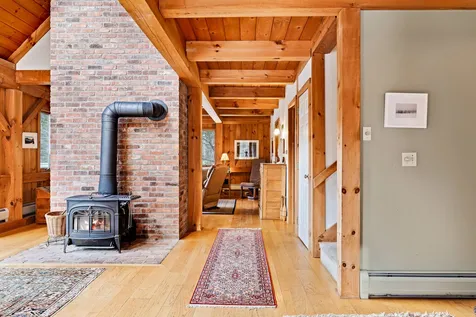 737 Skyline Drive Pomfret VT 05053