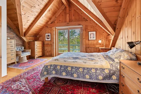 737 Skyline Drive Pomfret VT 05053