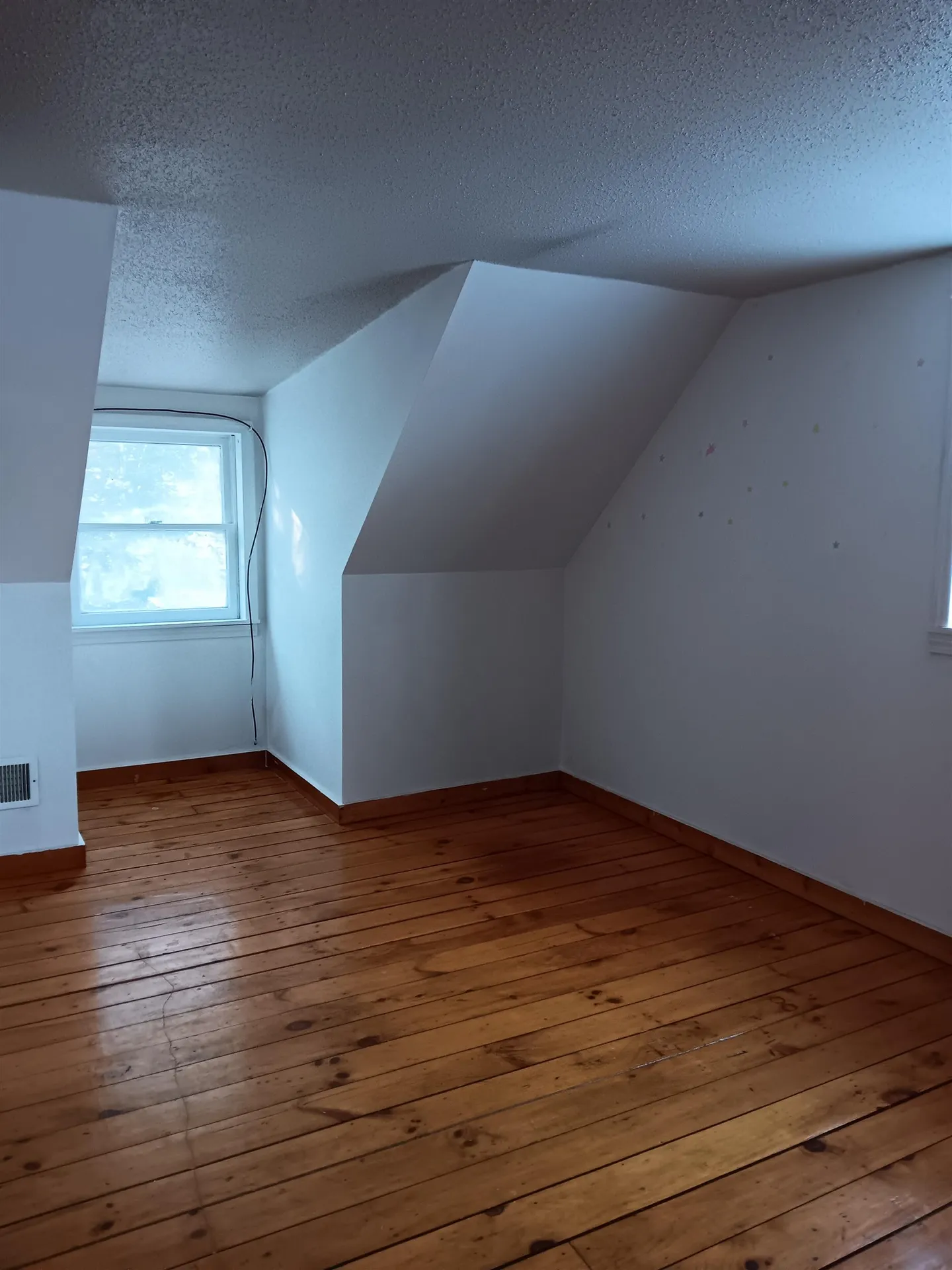 196 Hidden Lane Hartford VT 05001
