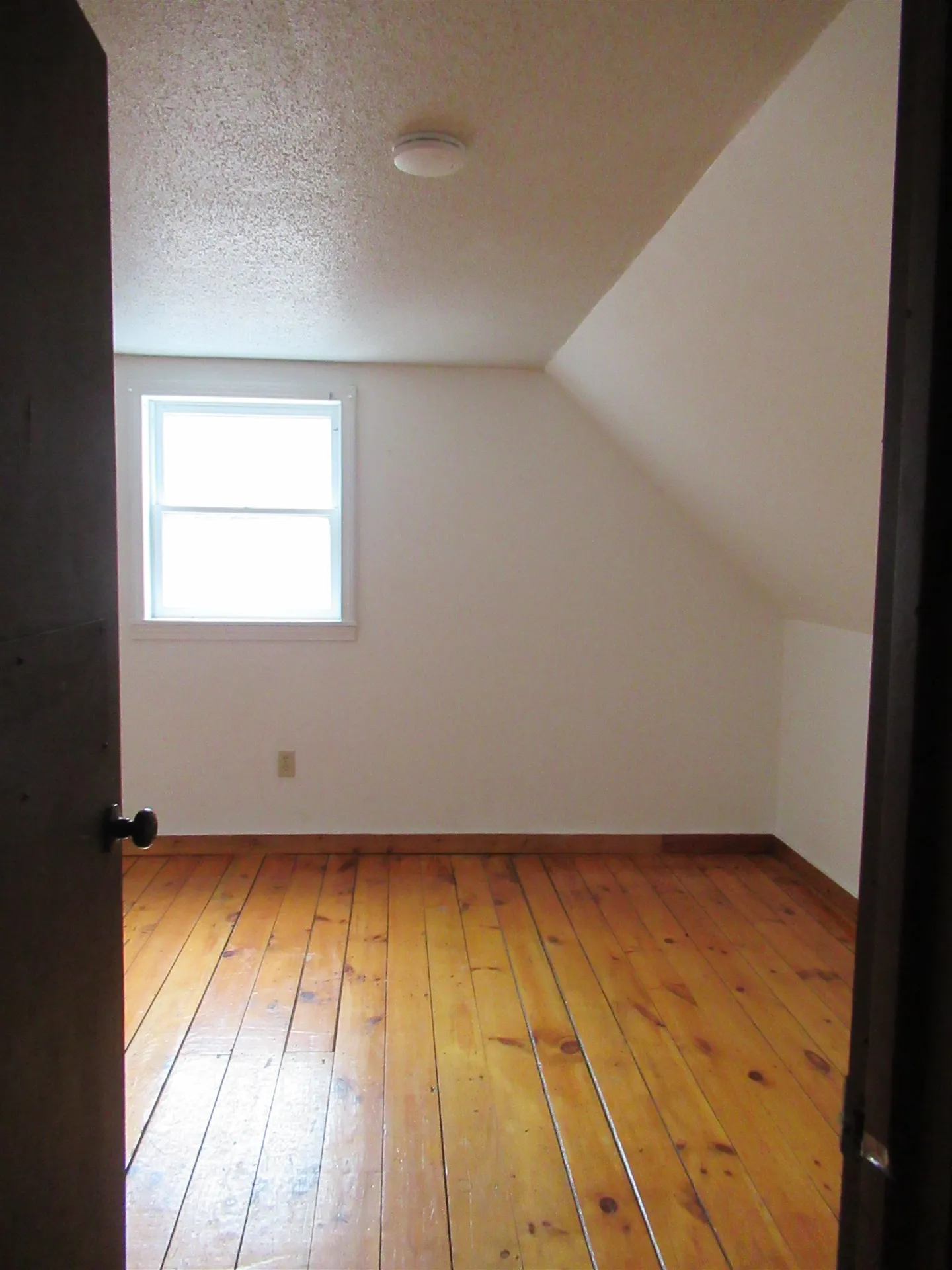 196 Hidden Lane Hartford VT 05001