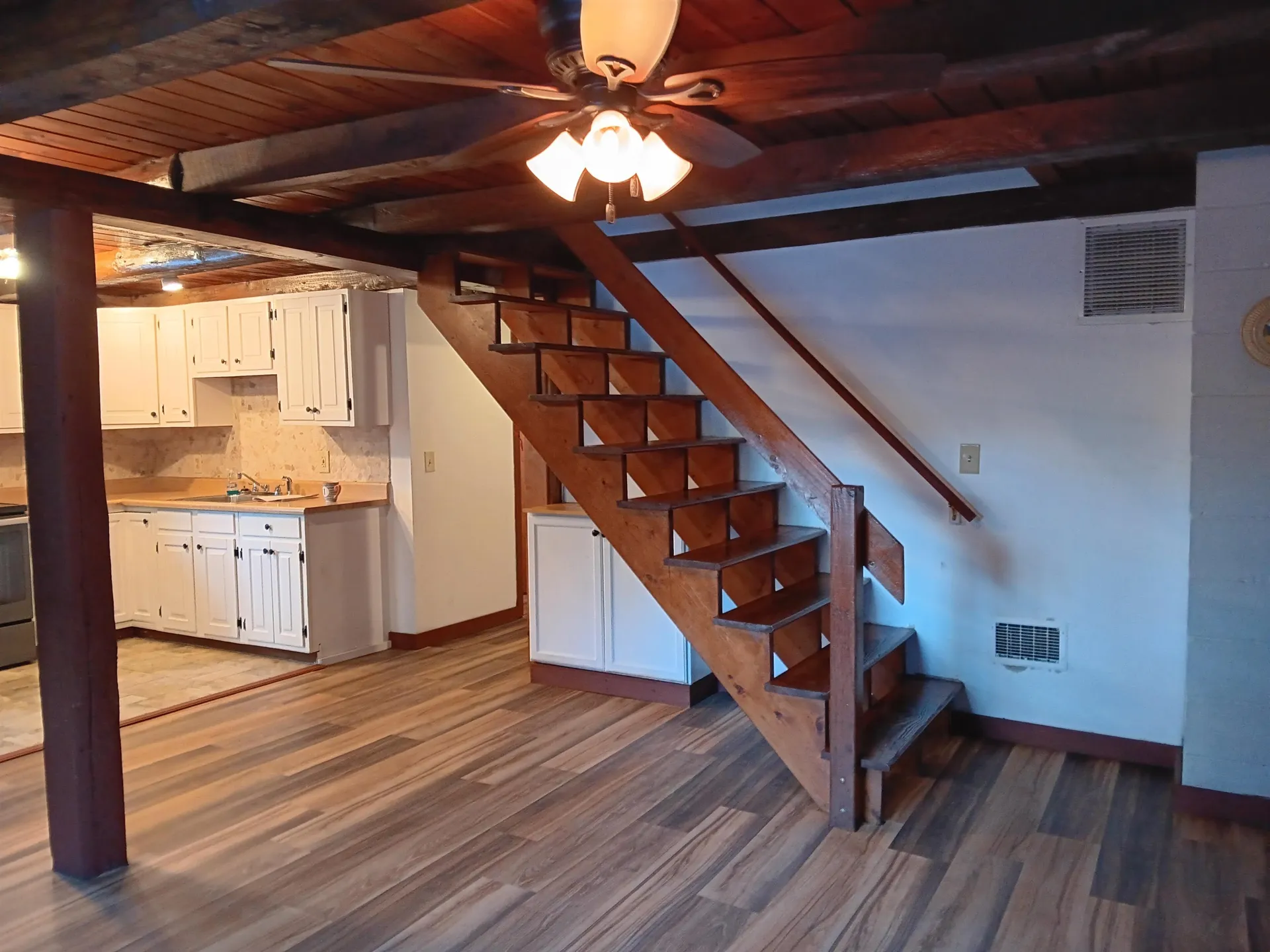 196 Hidden Lane Hartford VT 05001