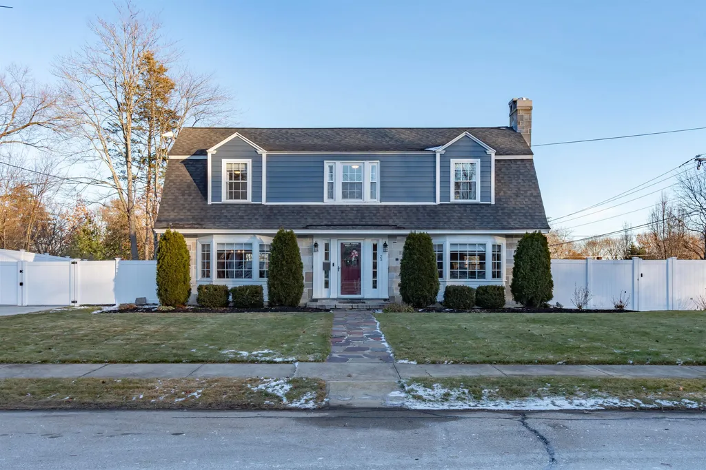 23 Wood Street Nashua NH 03064