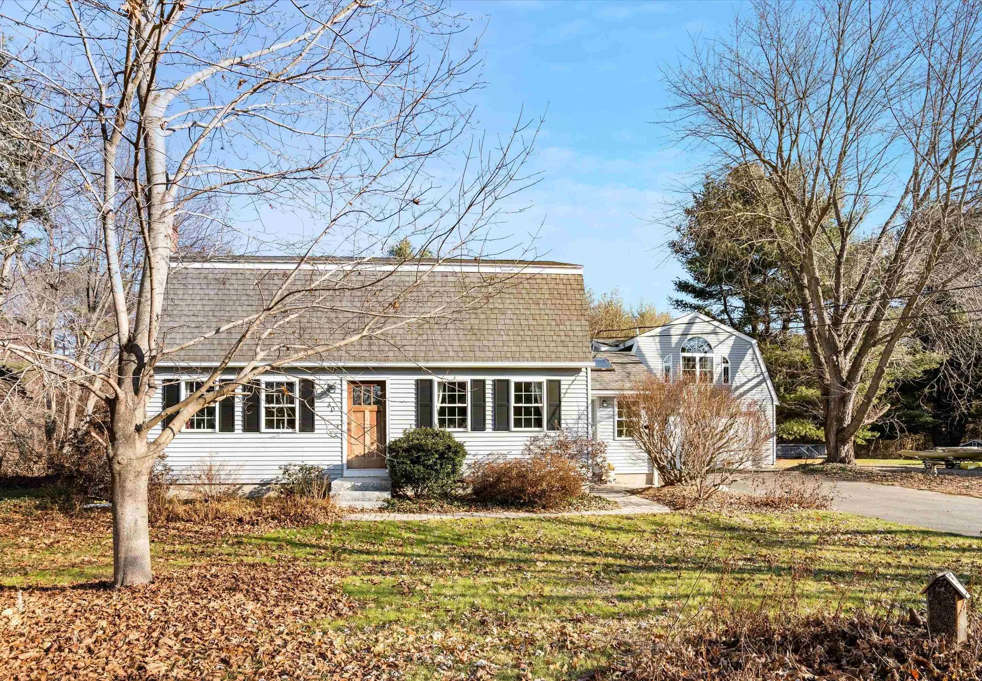 40 Dracut Road Hudson NH 03051