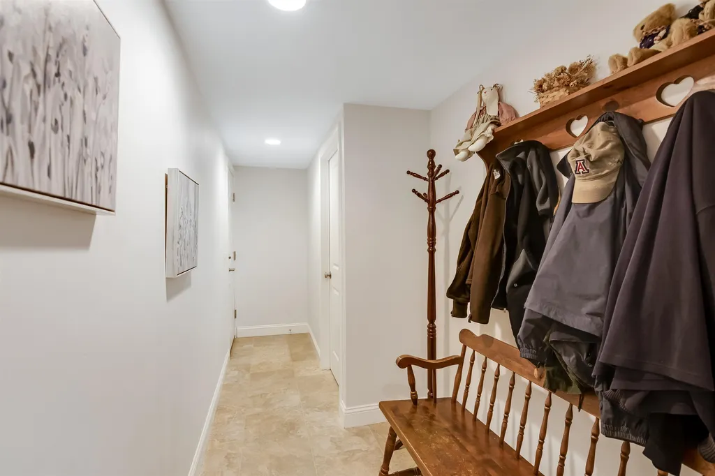 24 Halfmoon Lane Williston VT 05495