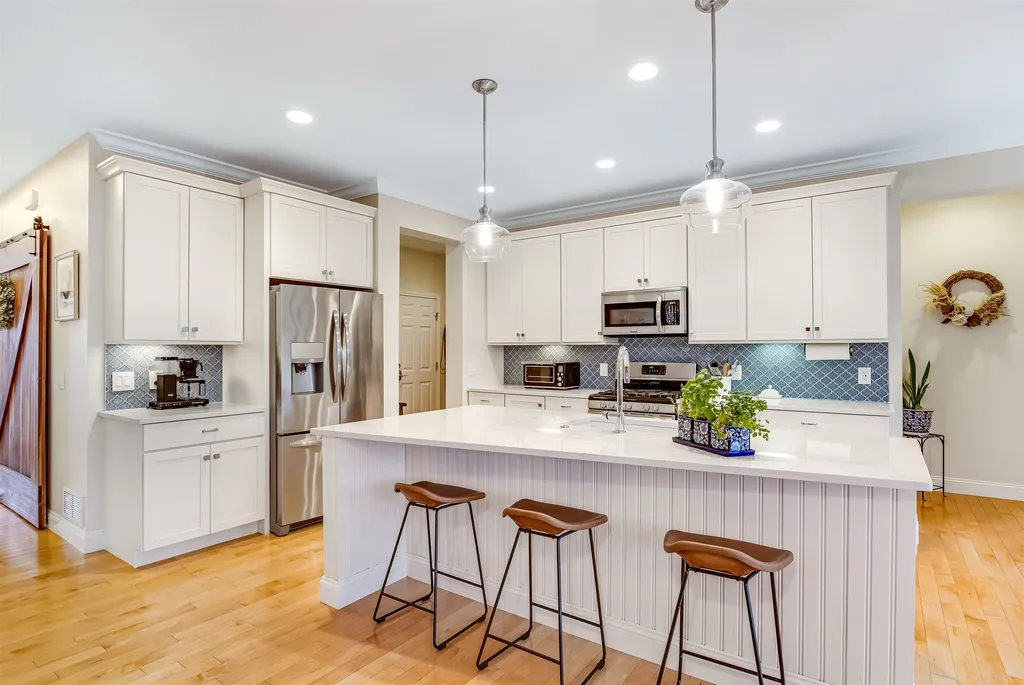 24 Halfmoon Lane Williston VT 05495