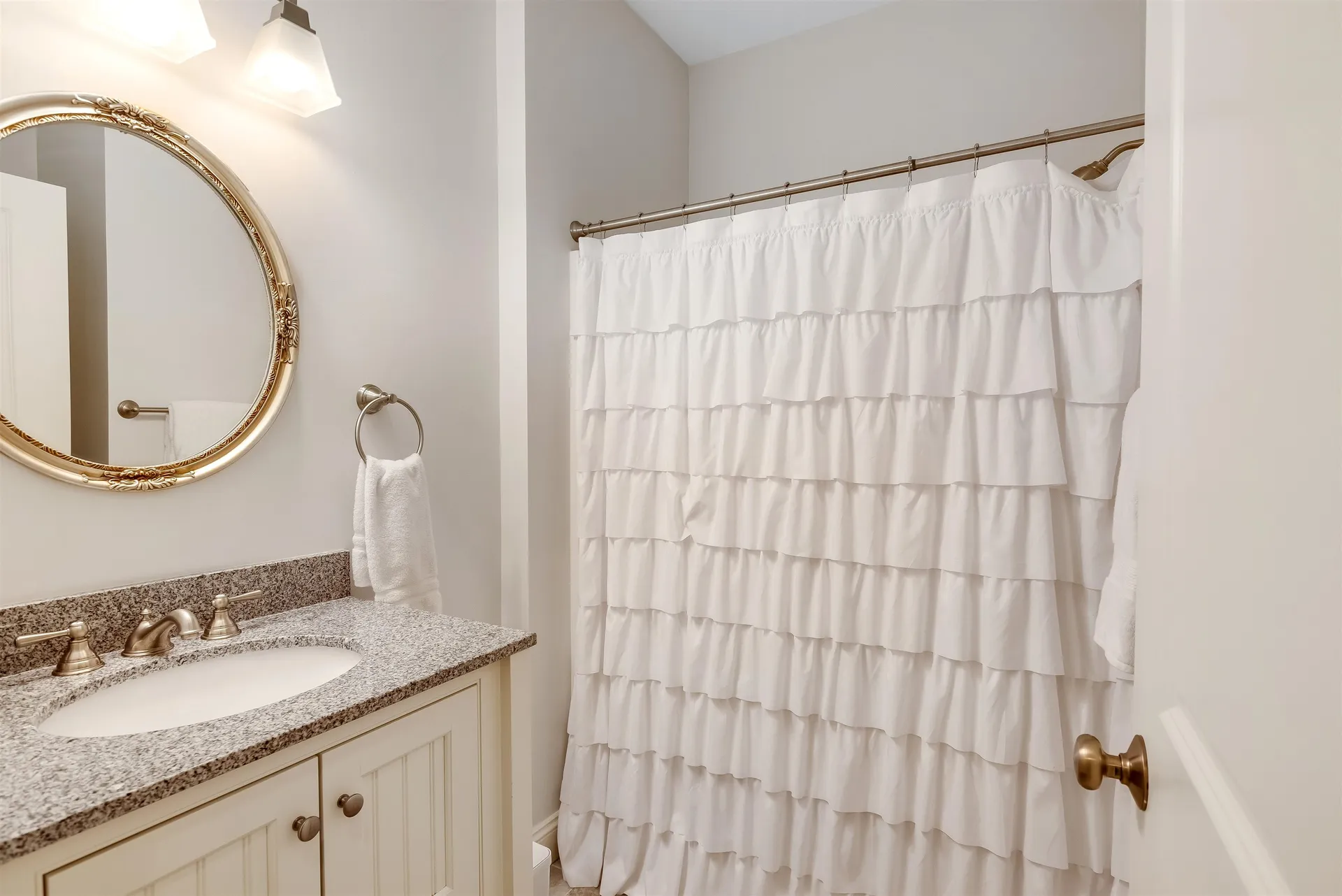 24 Halfmoon Lane Williston VT 05495