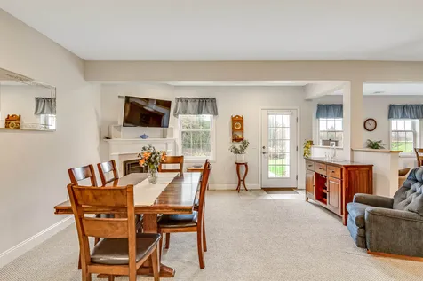 24 Halfmoon Lane Williston VT 05495