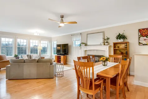 24 Halfmoon Lane Williston VT 05495