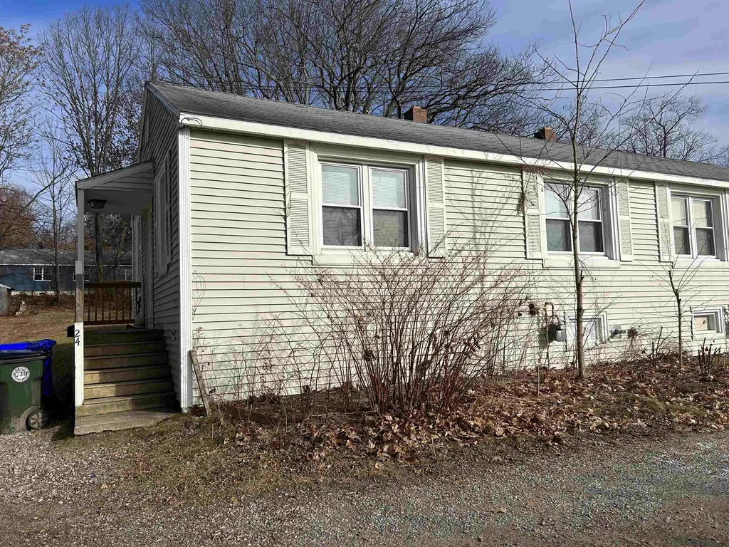 24 Gabrielle Street Manchester NH 03103