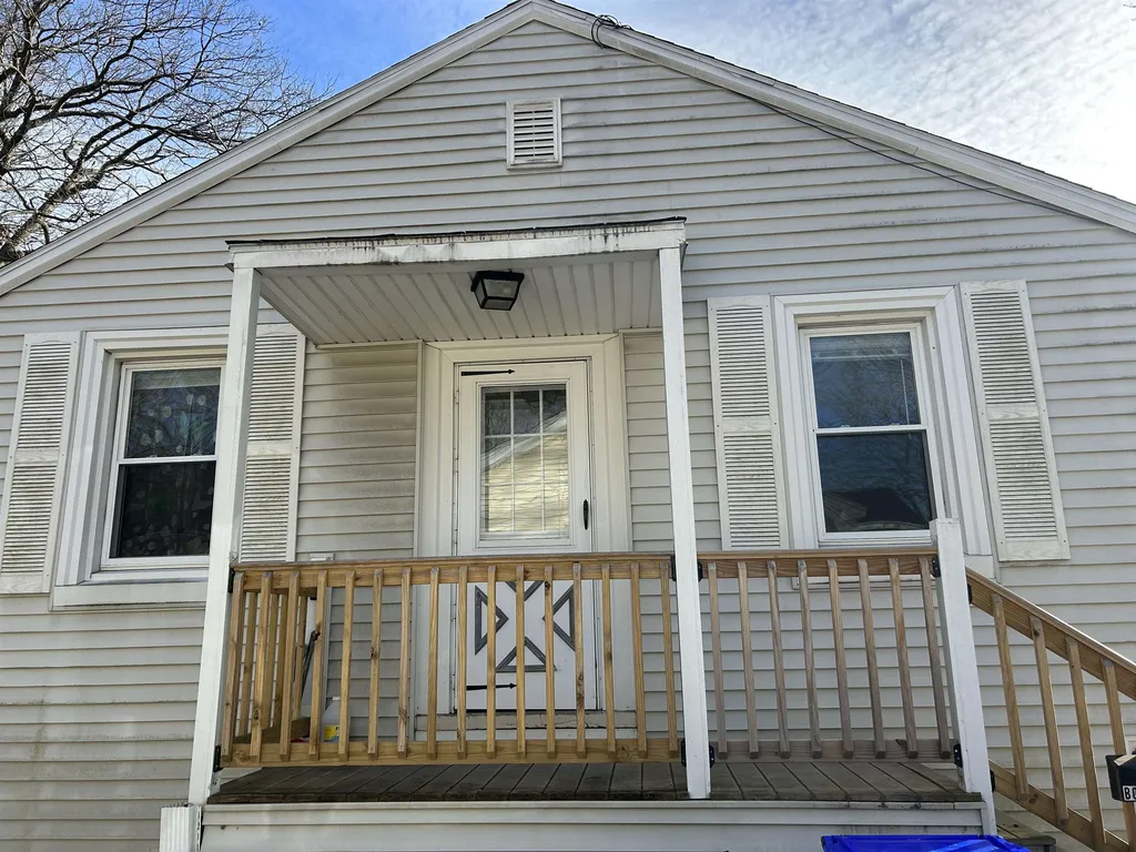 24 Gabrielle Street Manchester NH 03103