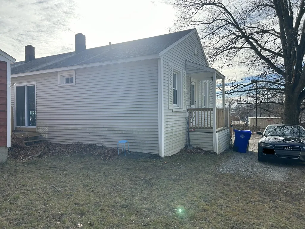 24 Gabrielle Street Manchester NH 03103