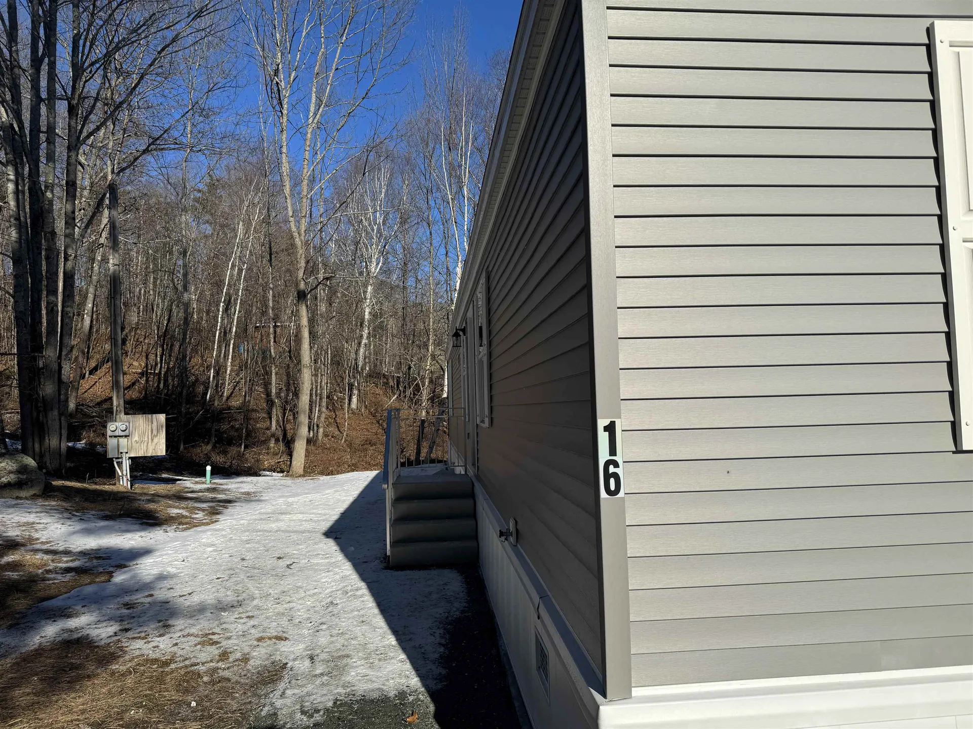 16 Meriden Mobile Court Drive Plainfield NH 03781