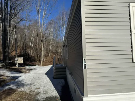 16 Meriden Mobile Court Drive Plainfield NH 03781