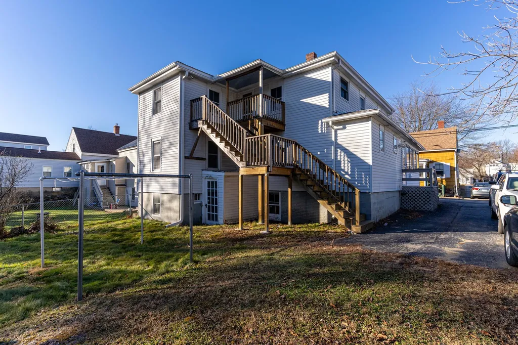 10 Summer Street Somersworth NH 03878