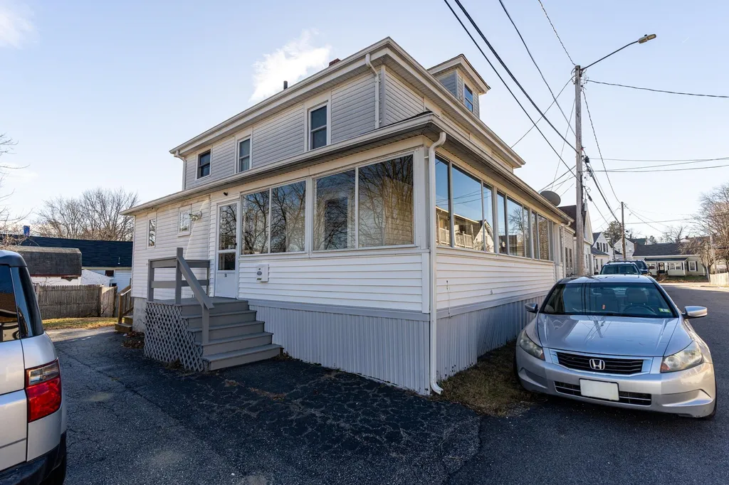 10 Summer Street Somersworth NH 03878