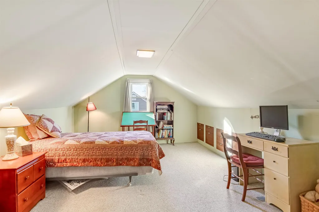 125 Woodbury Road Burlington VT 05408