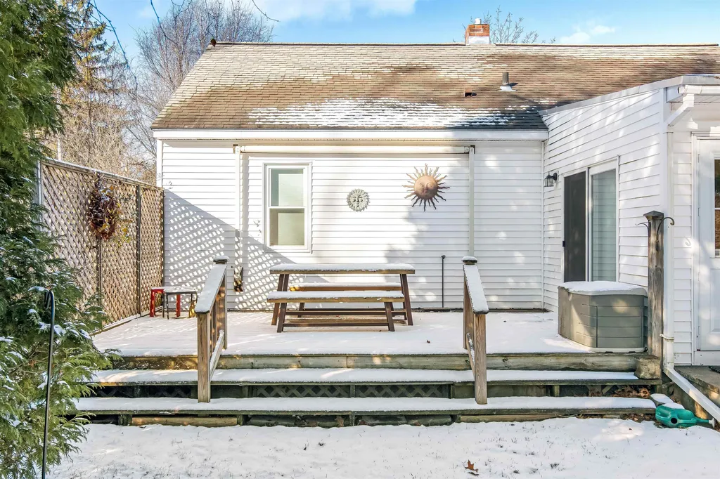 125 Woodbury Road Burlington VT 05408