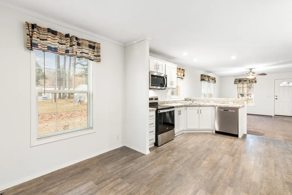 10 Robbins Street Hinsdale NH 03451