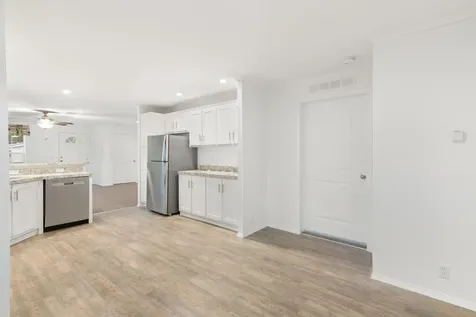 10 Robbins Street Hinsdale NH 03451