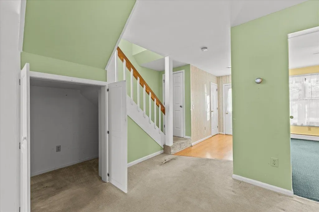 J8 Stonehedge Drive South Burlington VT 05403