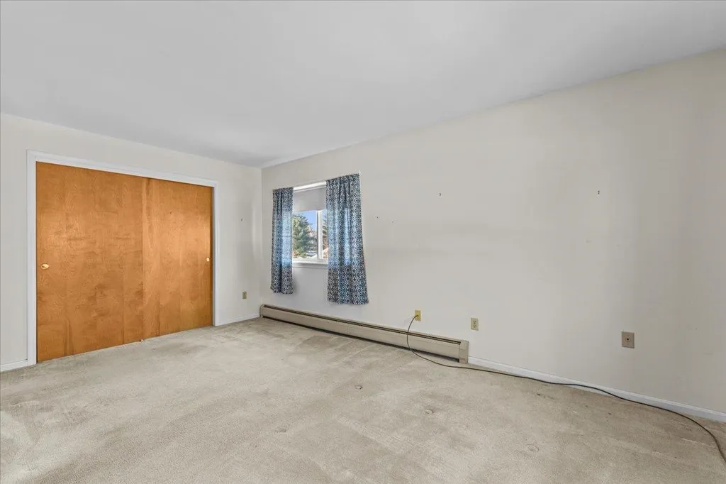 J8 Stonehedge Drive South Burlington VT 05403