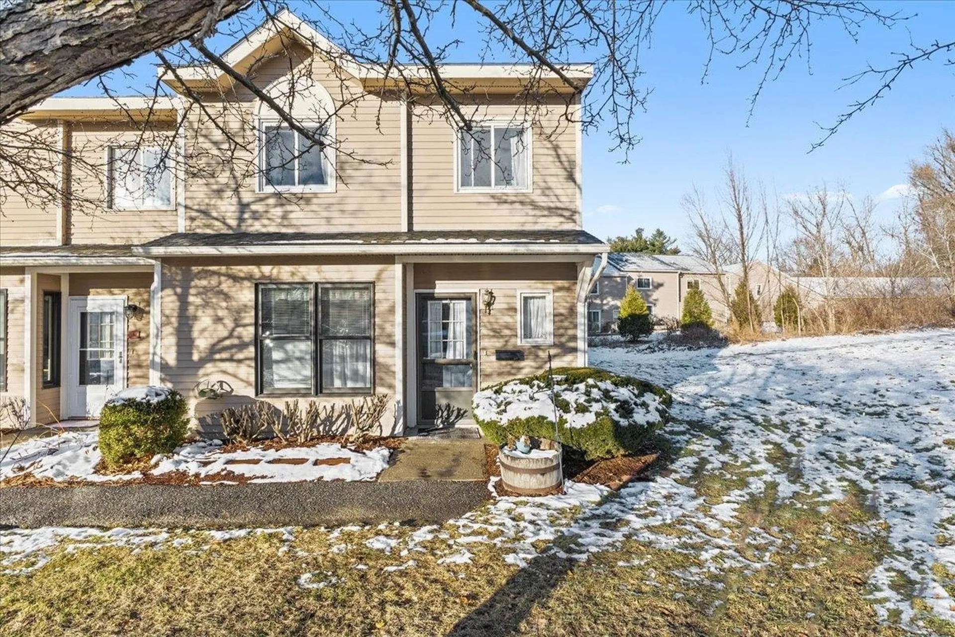 J8 Stonehedge Drive South Burlington VT 05403
