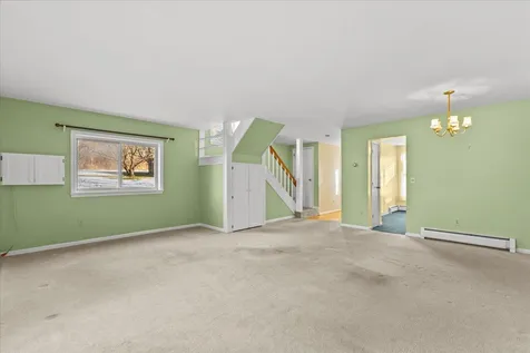 J8 Stonehedge Drive South Burlington VT 05403